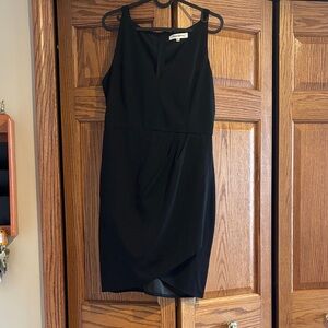 Elegant Black Sleeveless Dress